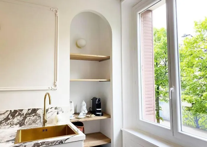 Le Petit Versailles - Centre