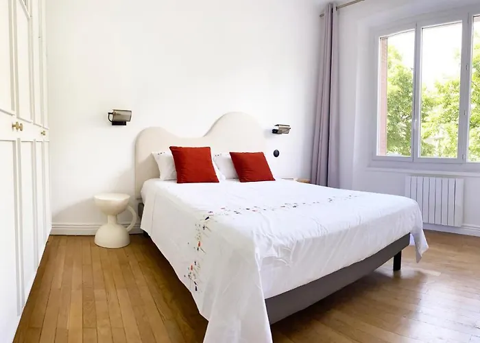 Le Petit Versailles - Centre * グルノーブル