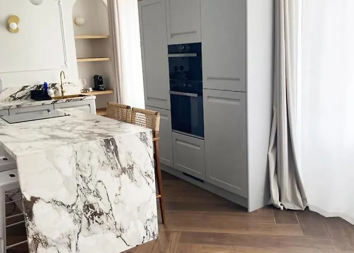 Le Petit Versailles - Centre アパート